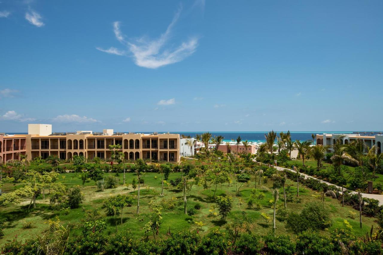 The Mora Zanzibar Hotel Matemwe  Bagian luar foto View of the town