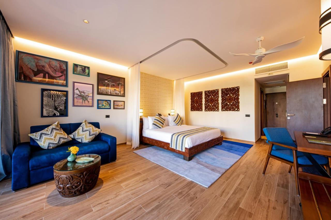 The Mora Zanzibar Hotel Matemwe  Bagian luar foto A room at the Taj Bengal