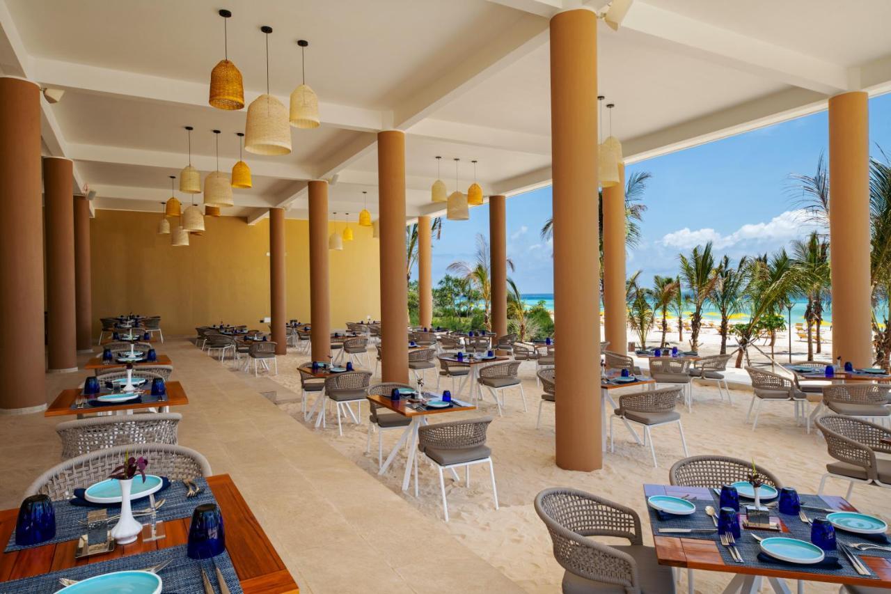 The Mora Zanzibar Hotel Matemwe  Bagian luar foto The buffet at the buffet restaurant