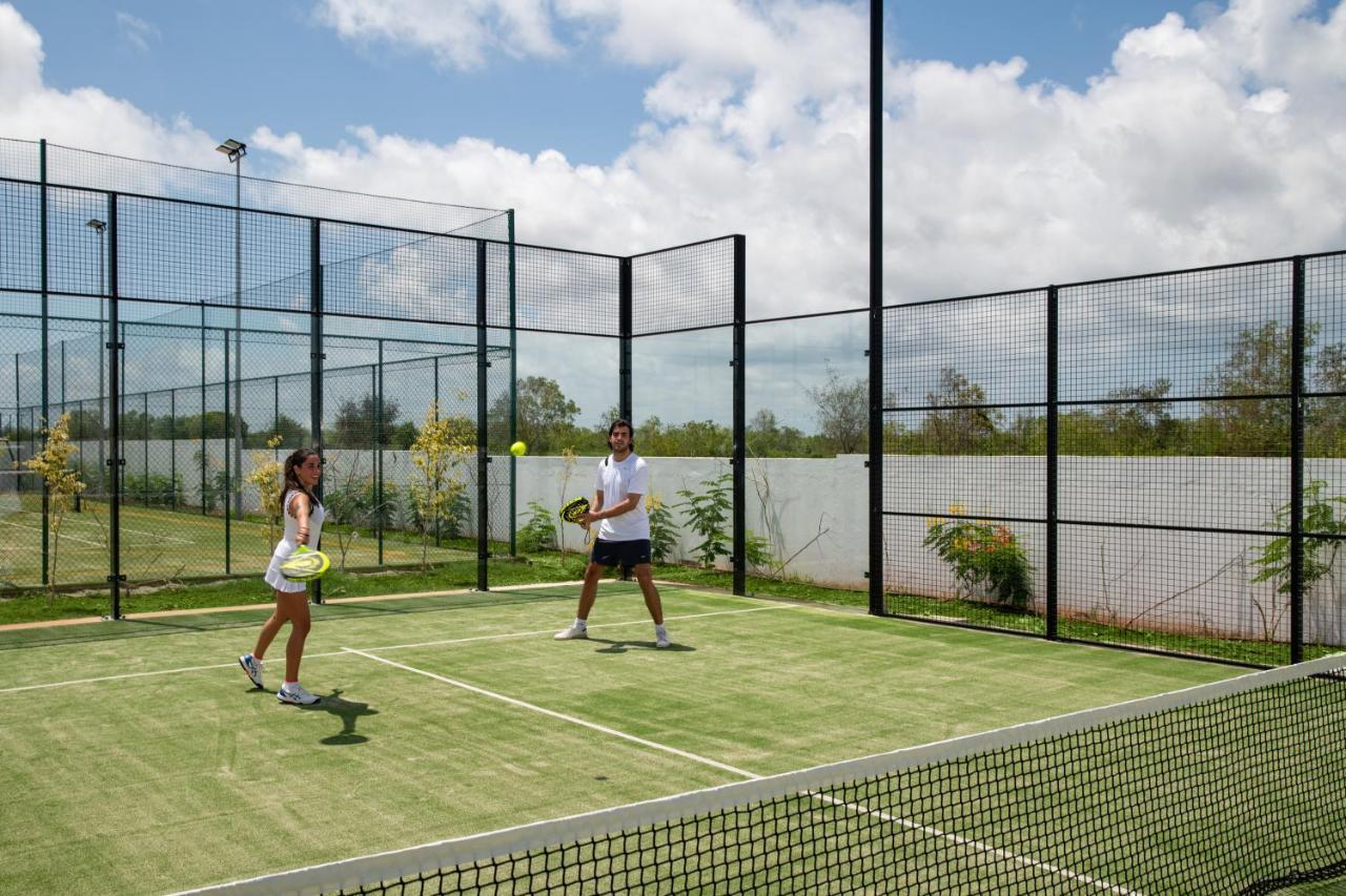 The Mora Zanzibar Hotel Matemwe  Bagian luar foto A paddle tennis court